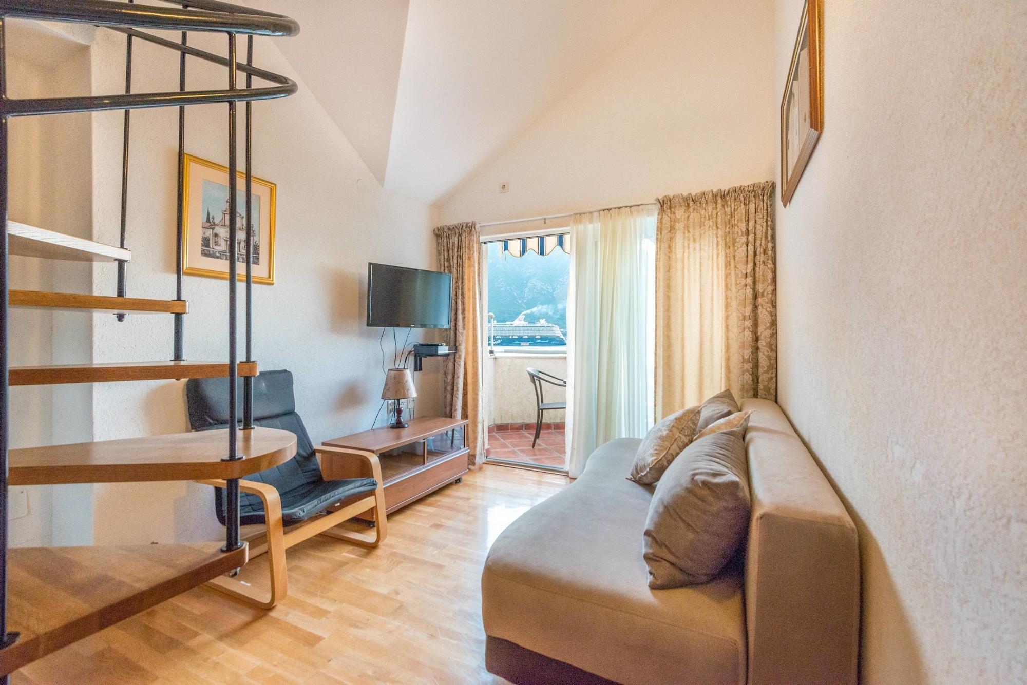 Apartments Ivardic โกตอร์ ภายนอก รูปภาพ