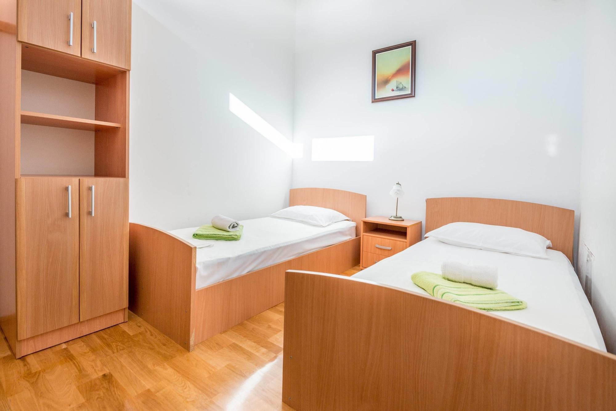 Apartments Ivardic โกตอร์ ภายนอก รูปภาพ